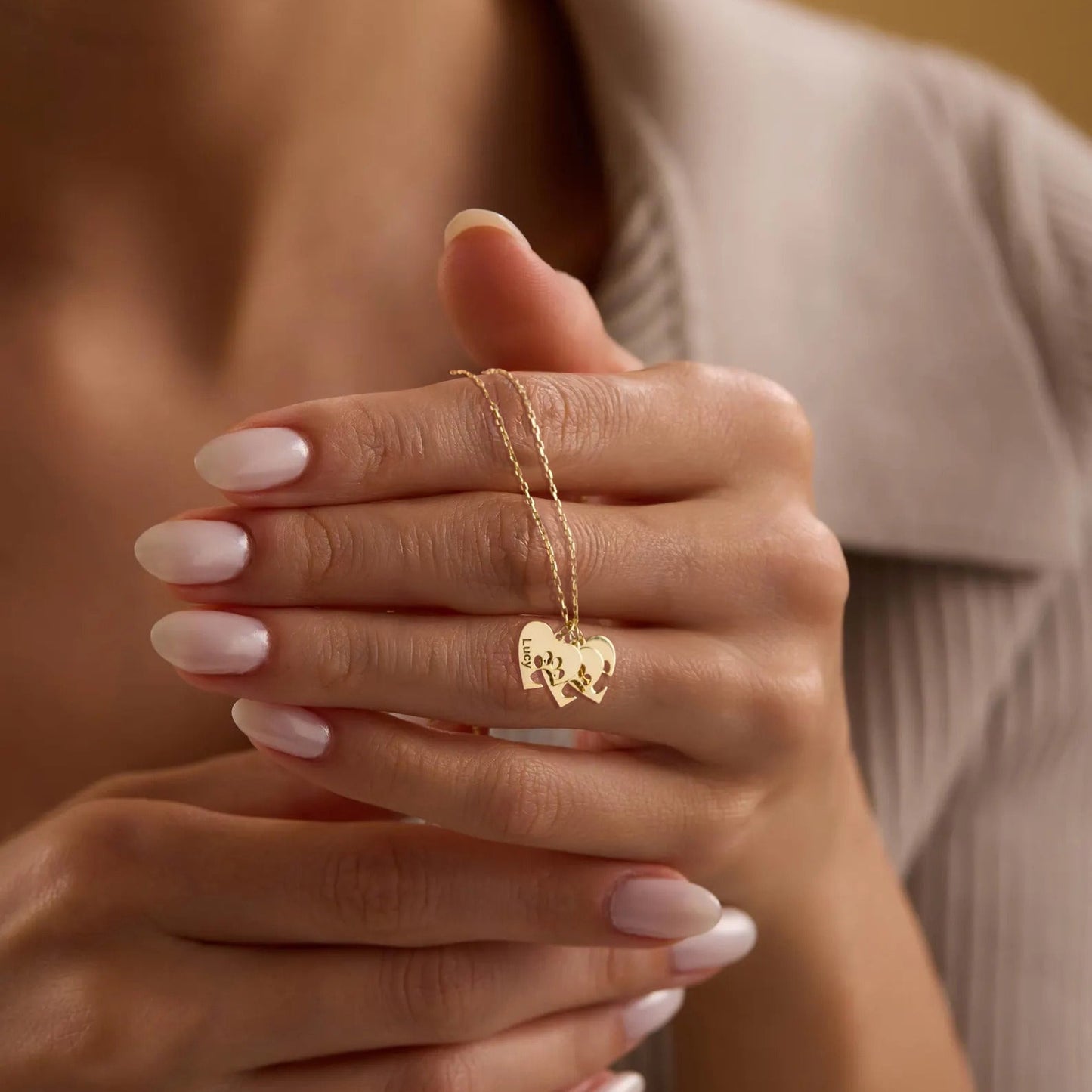 Collar personalizado con nombre y pata de corazón