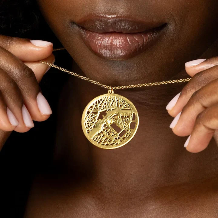 Collar personalizado con mapa
