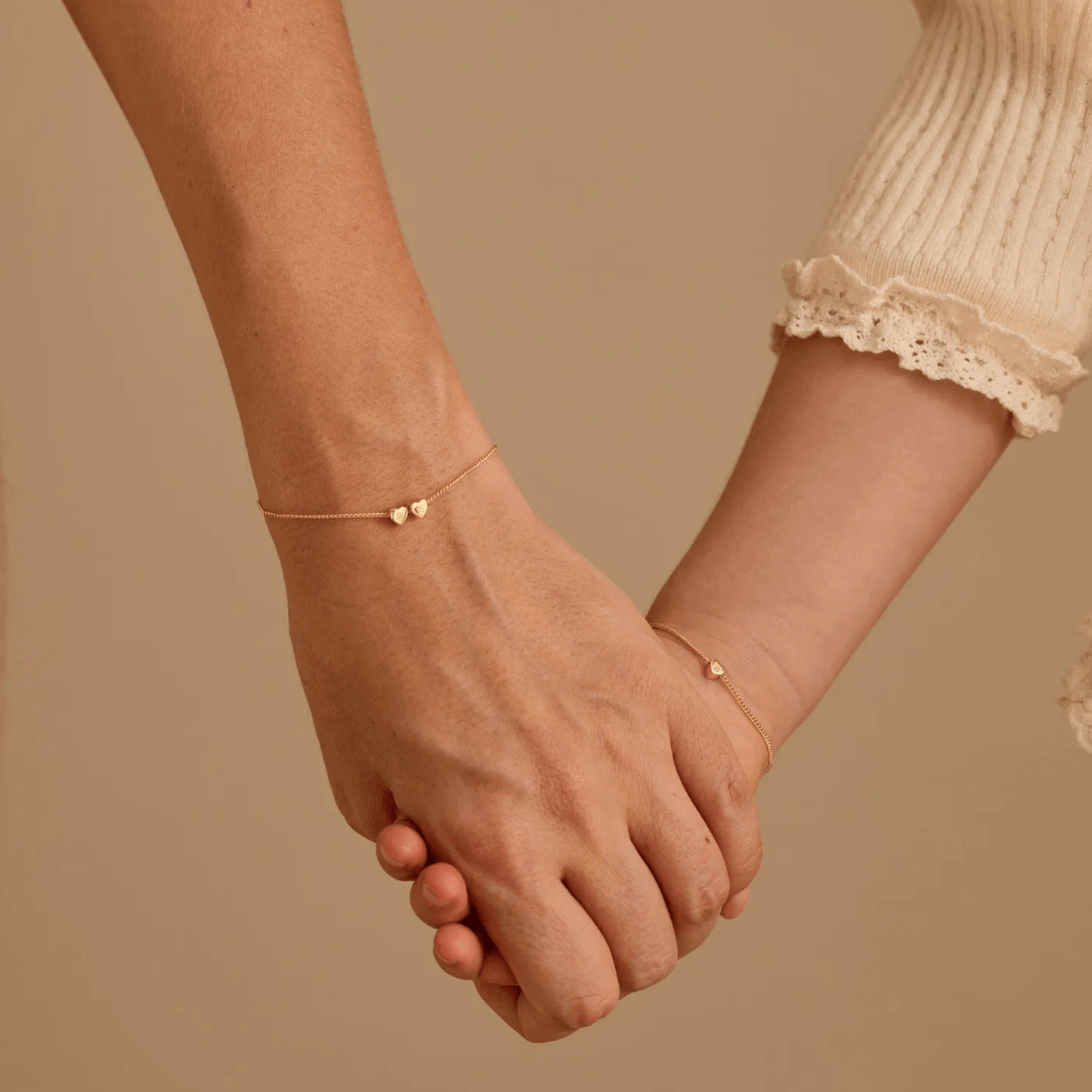 Pulsera personalizada con inicial en corazón